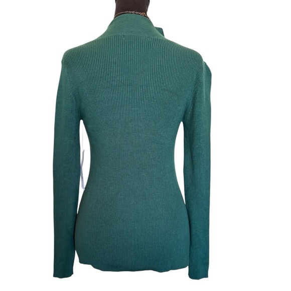 NWT Design History Woman’s Small Forest Green V-neck Ribbed Sweater - Picture 4 of 6
